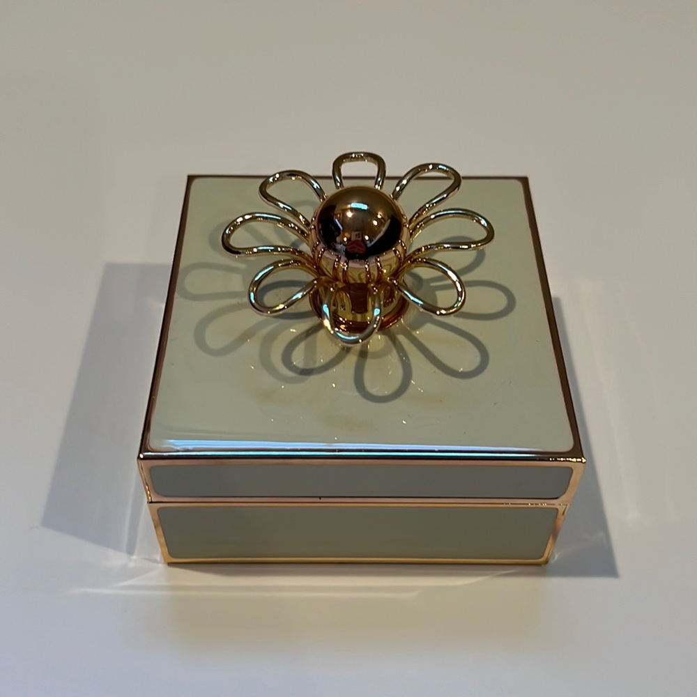 New Kate Spade Keaton Jewelry Box Gem